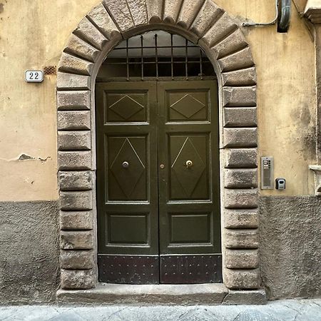 La Casa Del Galletto - At The Top Of The City Lucca Exterior foto